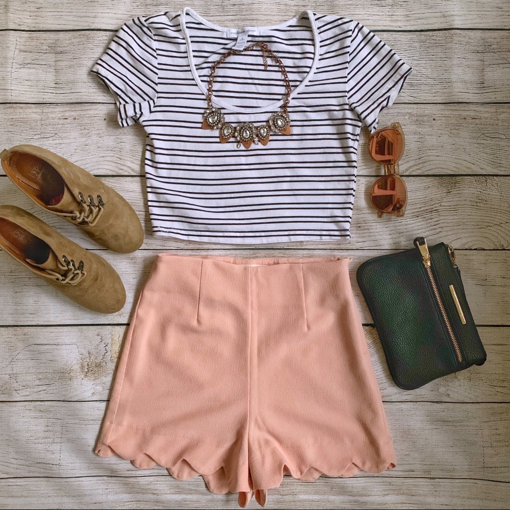 White & black striped crop top